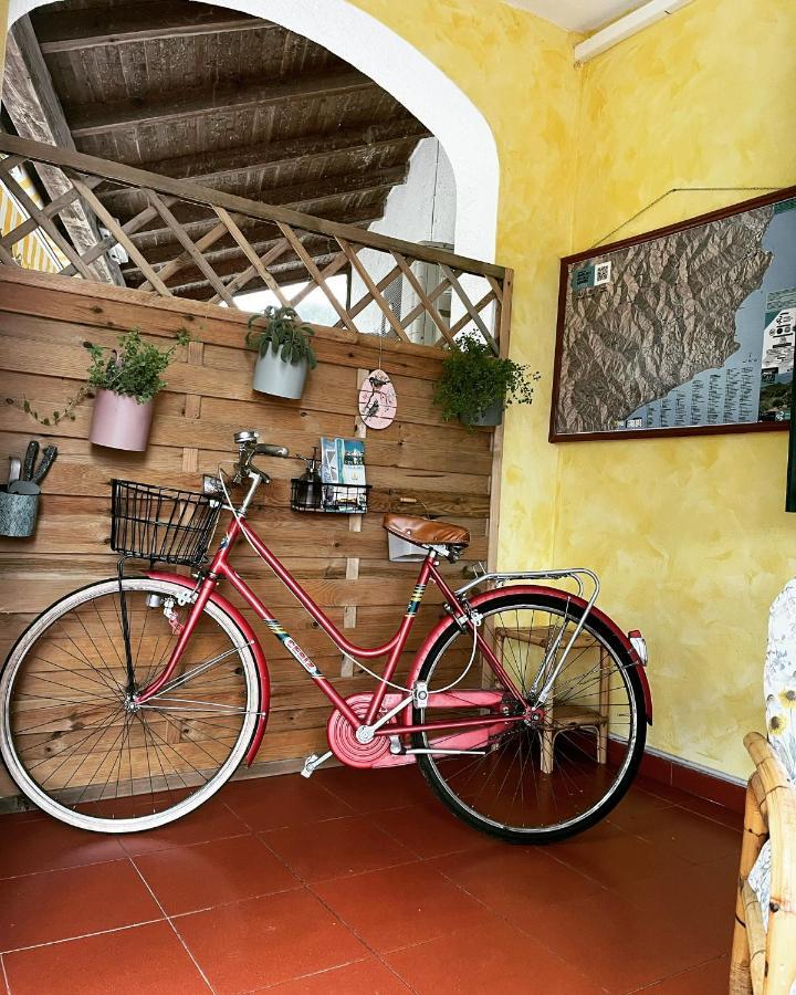 Rocca Di Corno Guest House ฟีนาเลลีกูเร ภายนอก รูปภาพ
